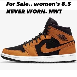 Jordan 1 Mid... YOU WILL NOT FIND THIS COLOR 🖤✨